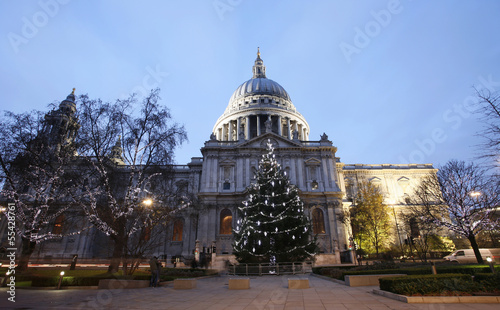 St Paul's Cathedral with christmas decoration