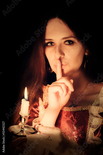 Εκτύπωση καμβά Girl with Candle