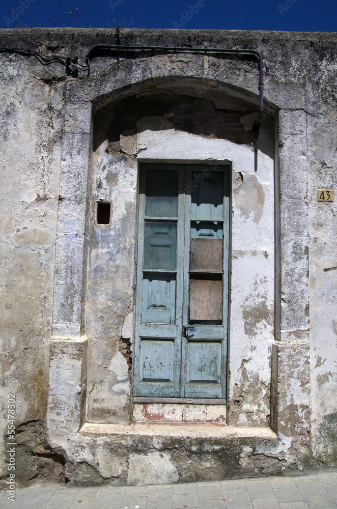 The old Tunisian door