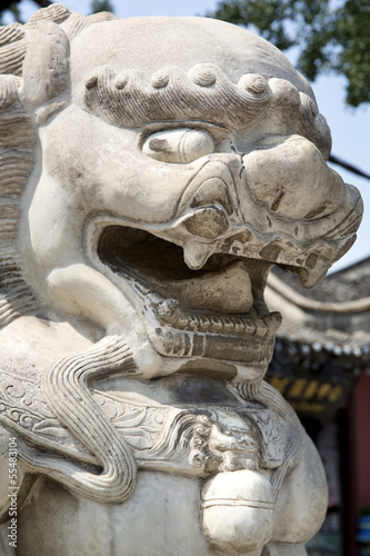 Nanjing - statue of Chinese lion