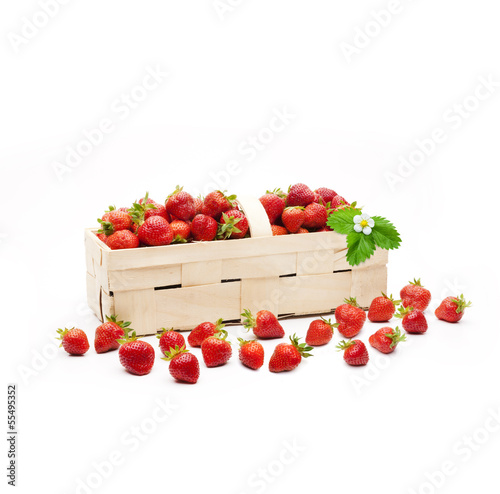 Erdbeeren im Körbchen