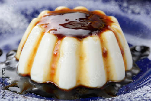 Foto Panna cotta con caramello