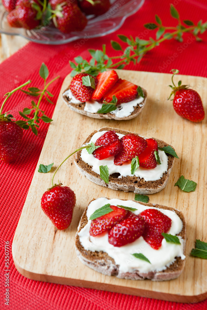 bruschetta with strawberries and goat cheese bruschetta with strawberries and goat cheese