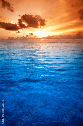 Tropical blue sea water in Maldives © fotomaximum