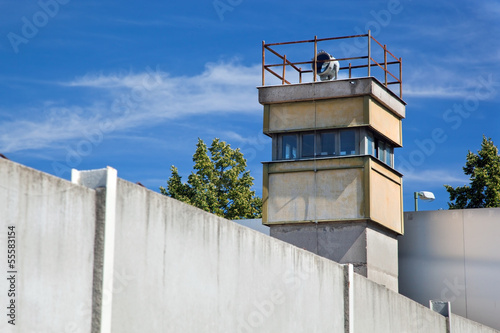 Fotografie Berlin Wall Memorial, a watchtower in the inner area.