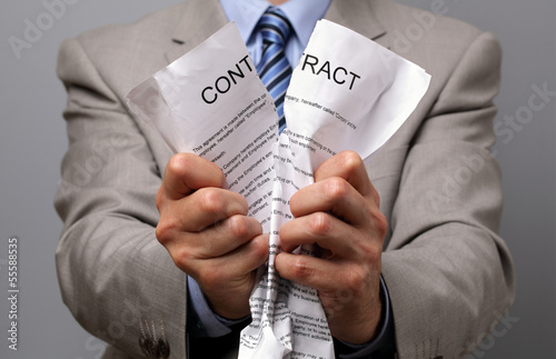 Foto Tearing up the contract