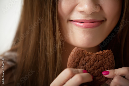 Eat cookies