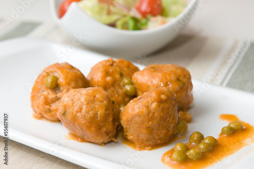 meat lams balls with peas