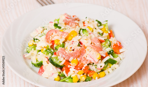 Fresh salad with shrimps and vegetables