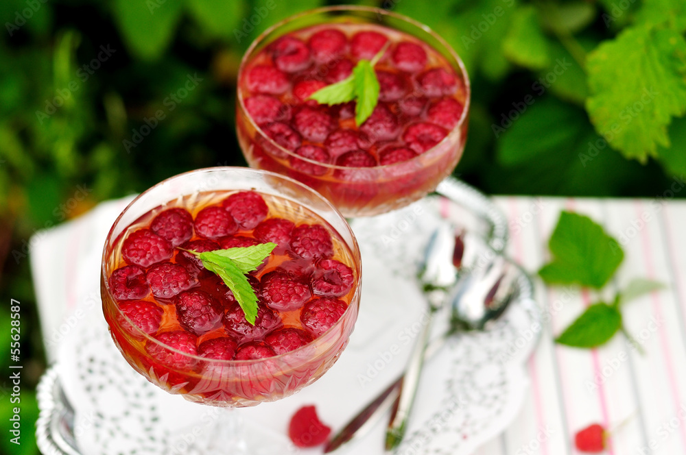 Raspberry dessert wine jelly Raspberry dessert wine jelly