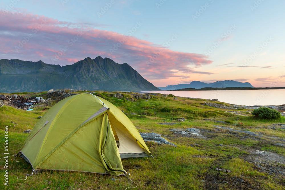 Tent in Lofoten