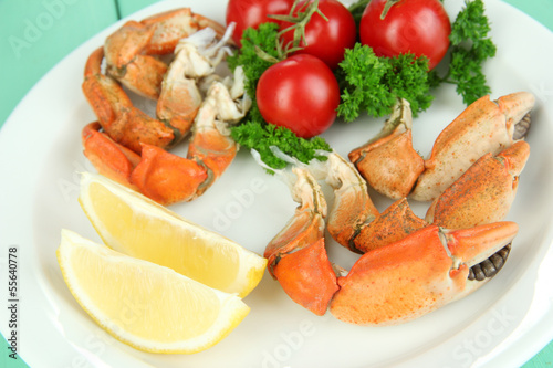 Boiled crab claws