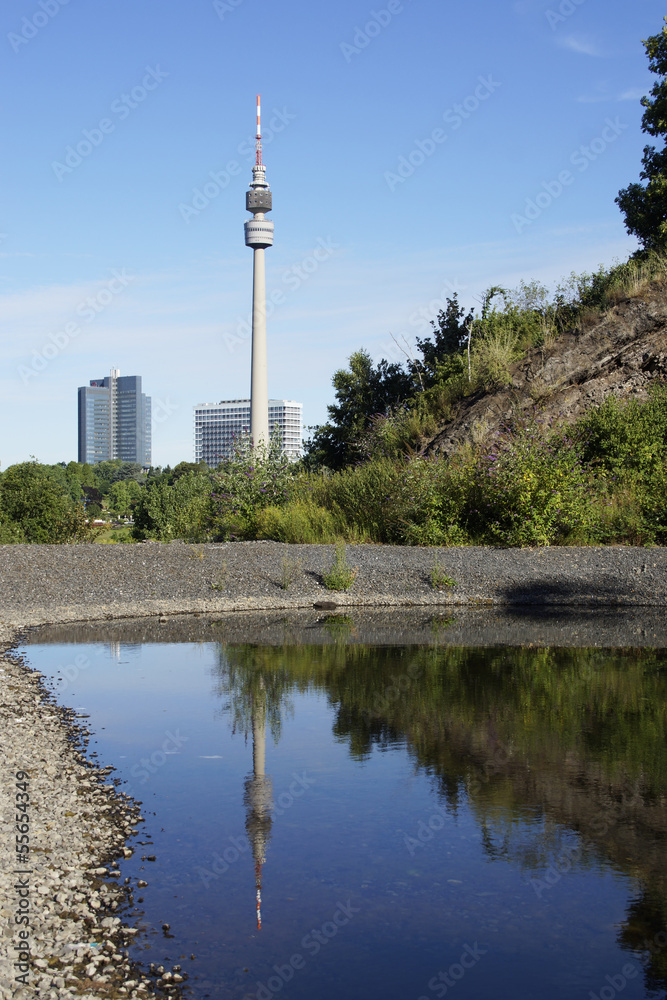 Obraz premium Skyline und Wahrzeichen von Dortmund, Deutschland