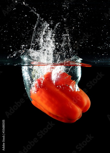 sweet pepper drop into water