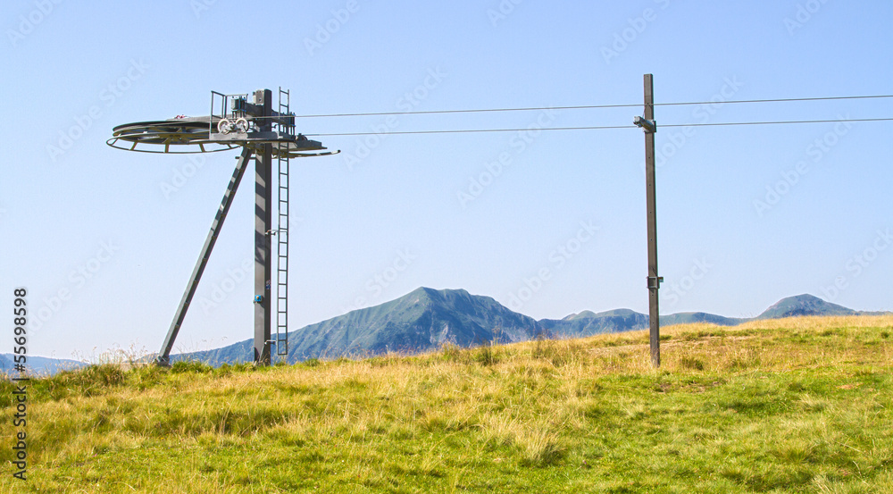 Pulley on the mountaintop
