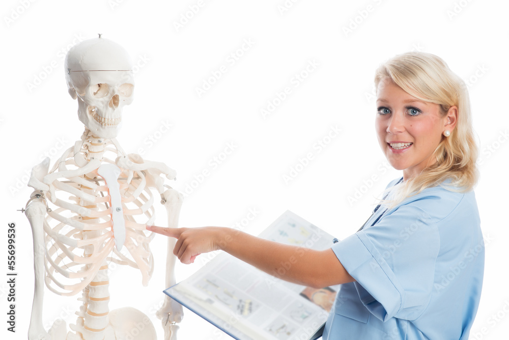 Obraz premium Frau Doktor mit Skelett