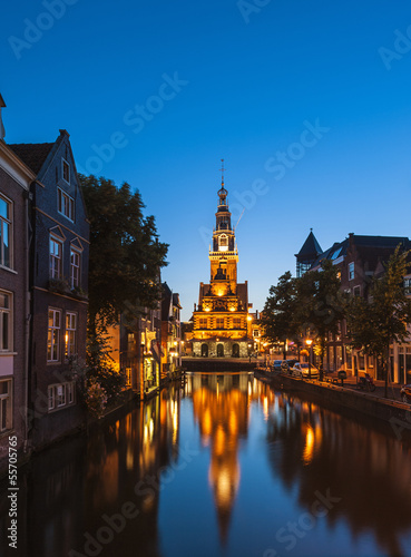 Obraz na płótnie Canal in Alkmaar Netherlands at dusk w salonie
