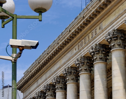 Caméra vidéo et La Bourse; Paris. photo
