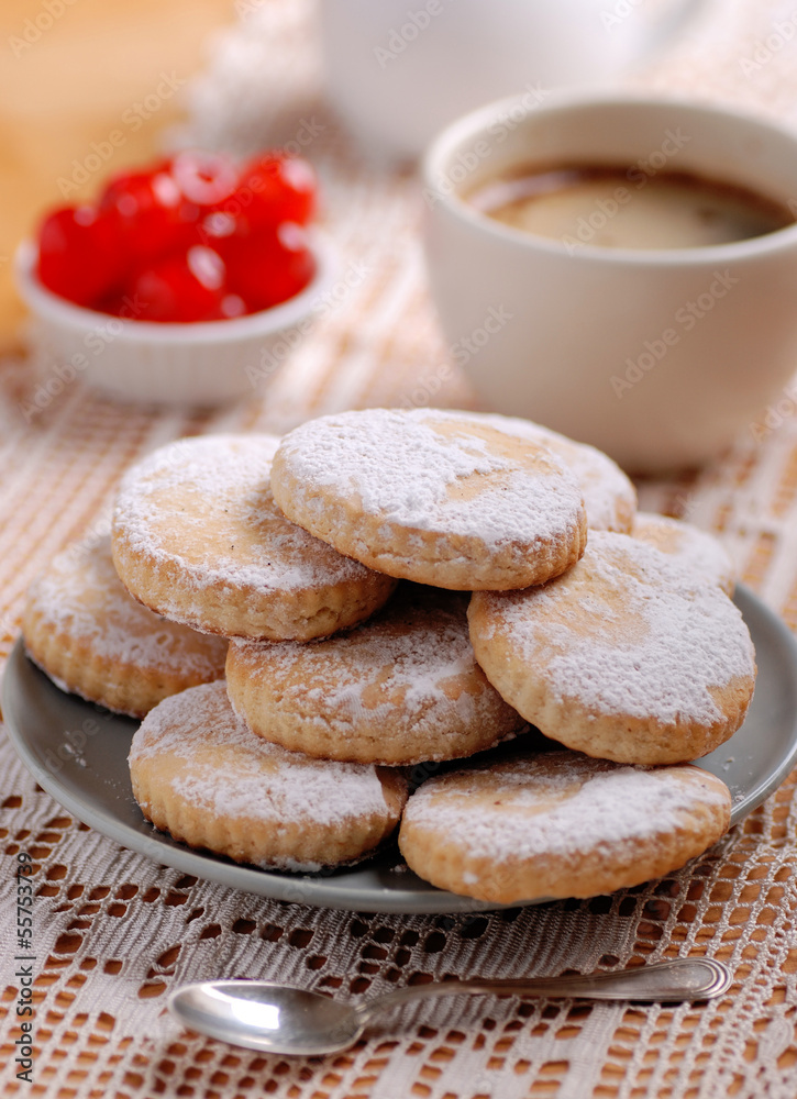 biscotti algerini con zuchero a velo - ricetta siciliana