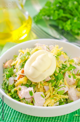 salad with chicken and cheese