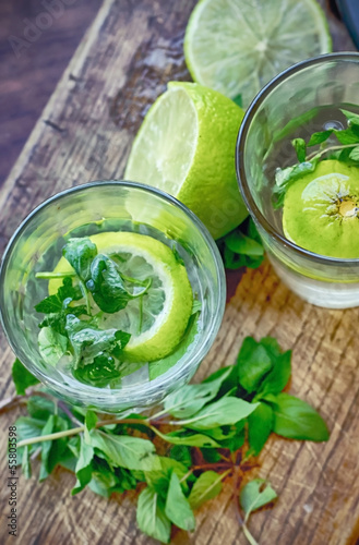 Cooling drink with a rum and lime