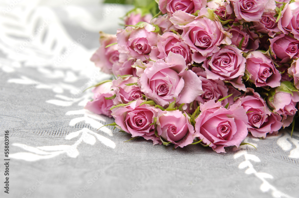 Roses Bouquet and Silk Roses Bouquet and Silk