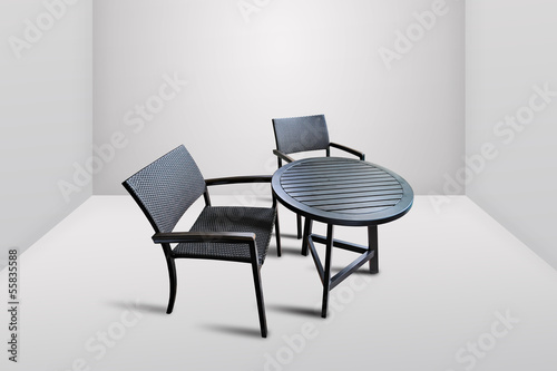 Empty wooden bench