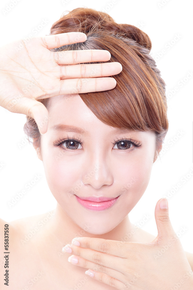 Naklejka premium woman with beauty face and perfect skin