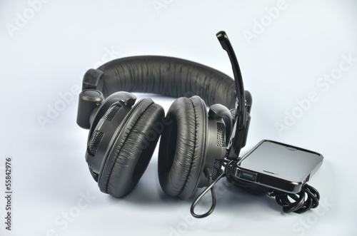 Headphone and smartphone