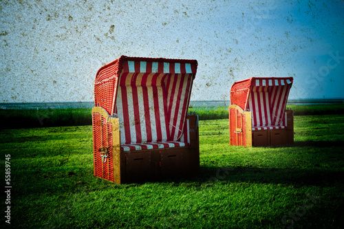 Alte Postkarte mit Strandkörben