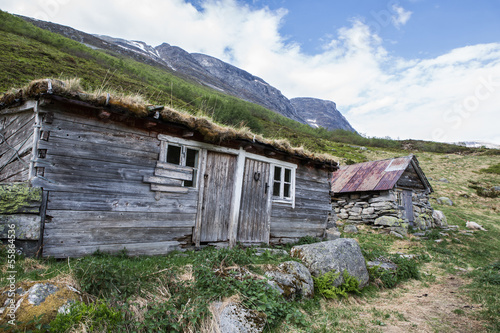 Alte Holzhütte in Norwegen #55864536