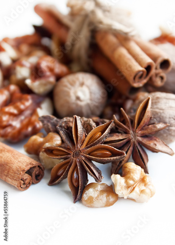 Anise with cinnamon,nutmeg and walnuts