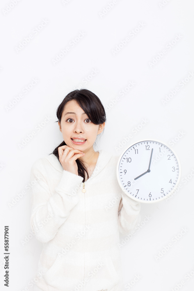 時計を持った女性 時計を持った女性