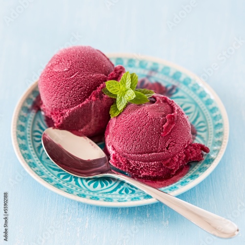 Blackcurrant ice cream