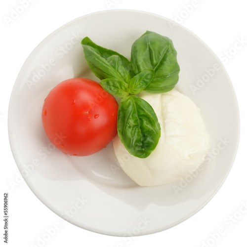 Tomate mit Mozzarella und Basilikum