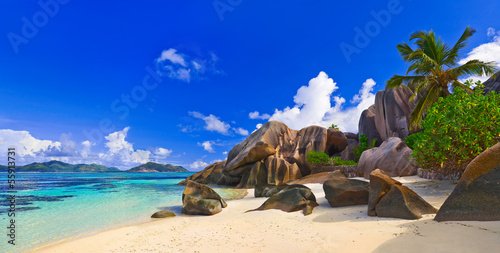 Fototapeta Naklejka Na Ścianę i Meble -  Beach Source d'Argent at Seychelles