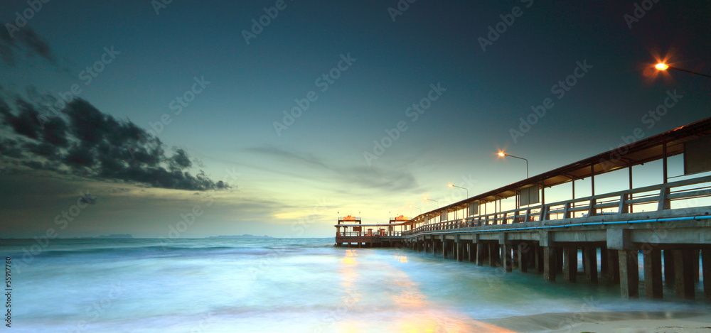 Fototapeta premium Ferry pier at dusk,Samui island,Thailand