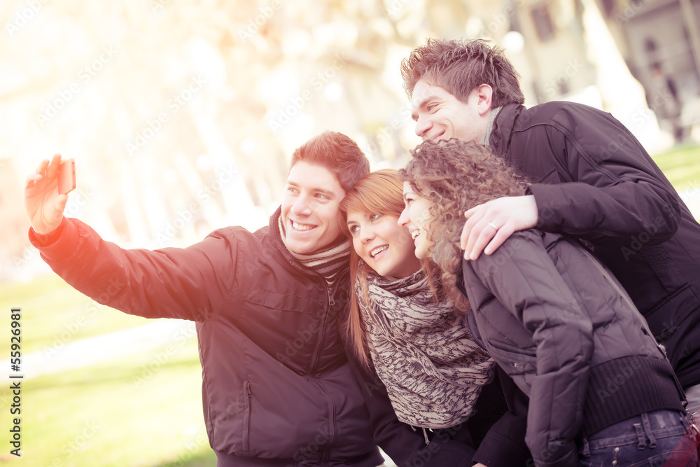 Fototapeta premium Group of teenagers posing for a photograph