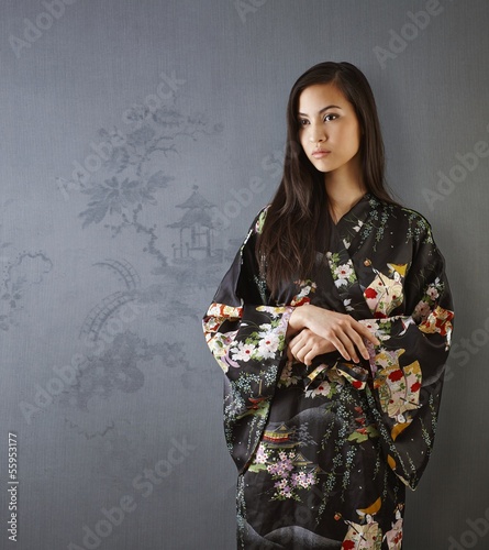 Valokuva Beautiful Japanese girl in kimono