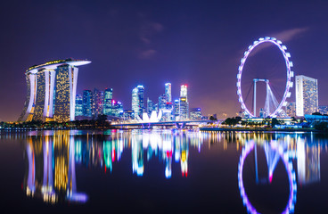 Fotobehang Singapore Stadsgezicht Singapore met moderne torens  © leungchopan
