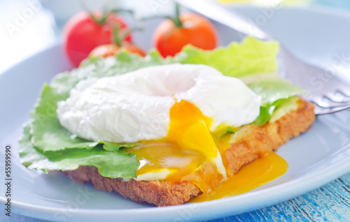 sandwich with egg