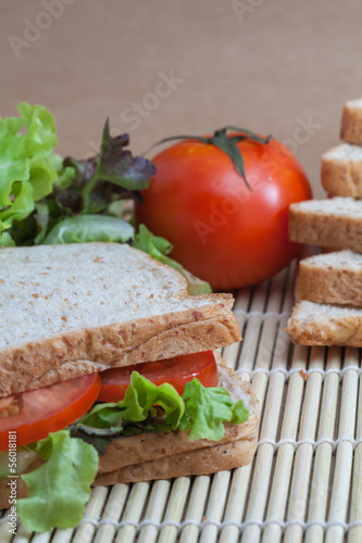 sandwich with tomato and vegetables