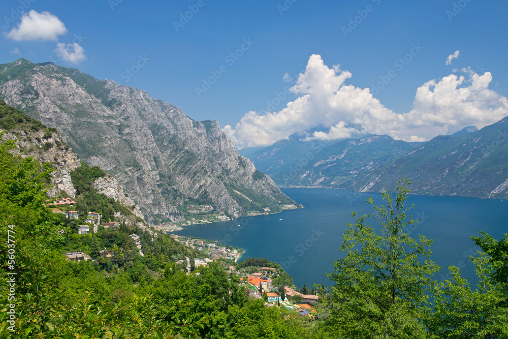 Limone, Gardasee, Italien, Luftbild, Berge, See