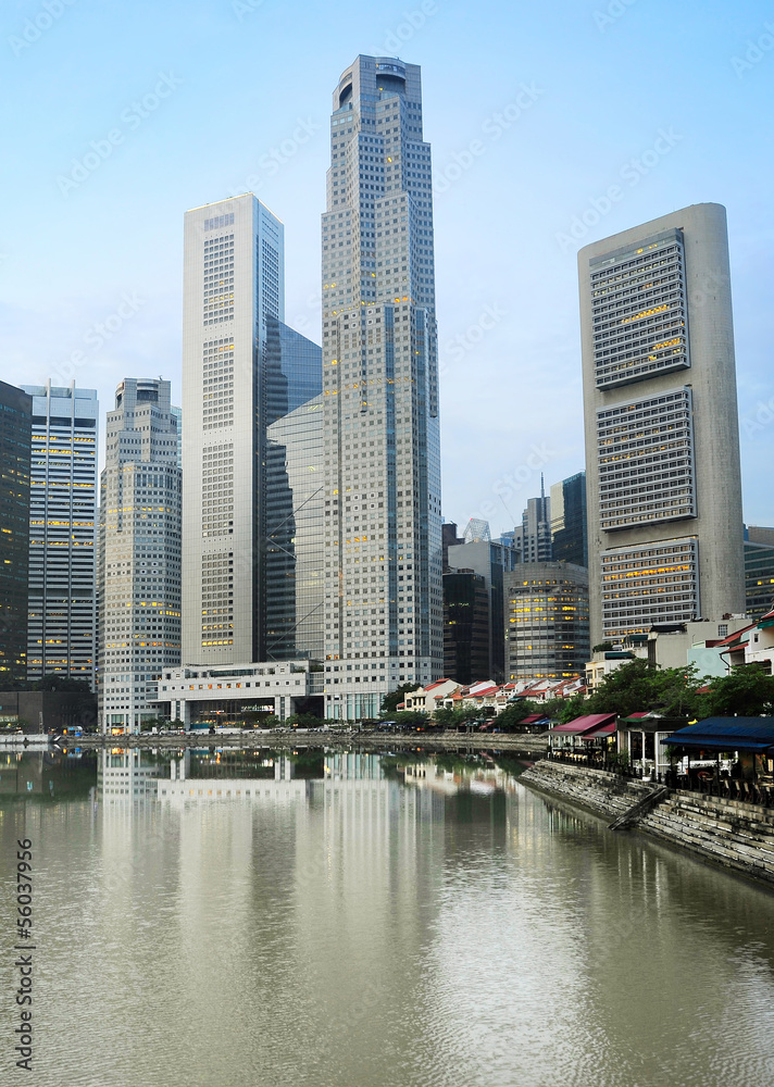 Fototapeta premium Singapore at dawn