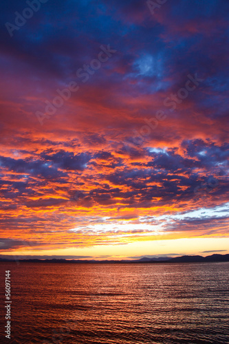 Fototapeta Naklejka Na Ścianę i Meble -  sunset ocean .