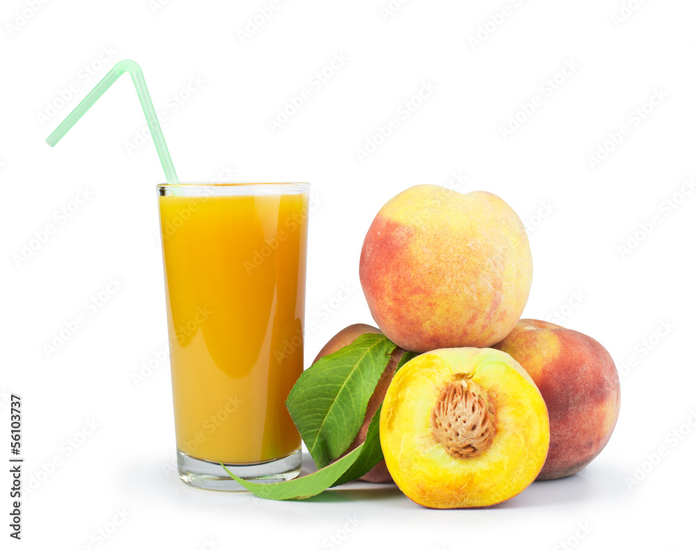 Fototapeta premium Peaches and glass with juice