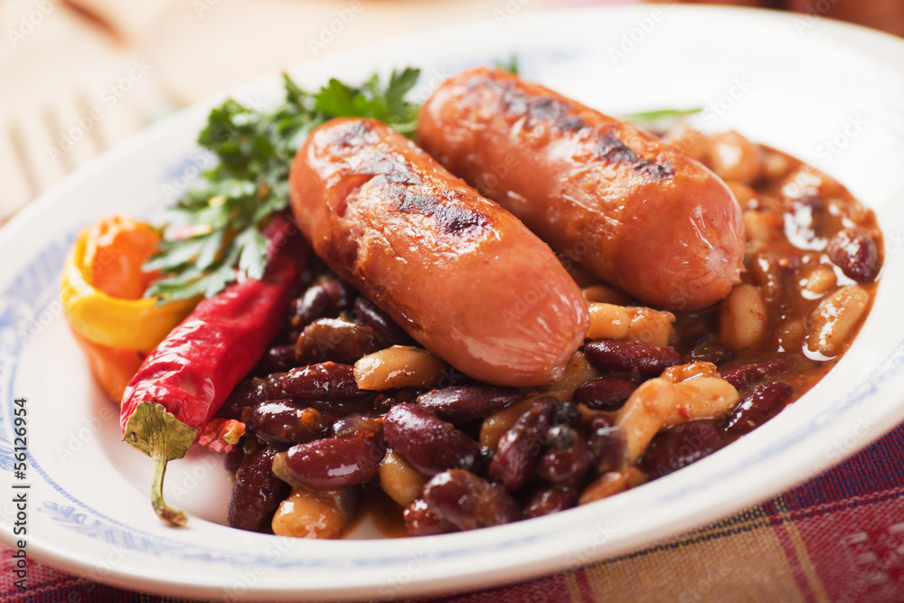 Grilled sausage with chili beans Grilled sausage with chili beans