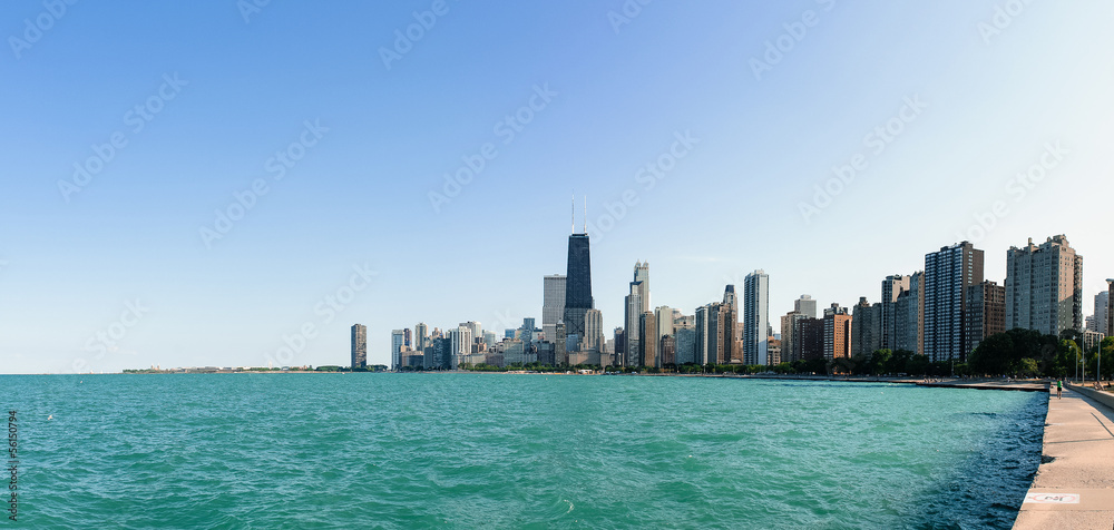 The lake michigan and the buildings of Chicago