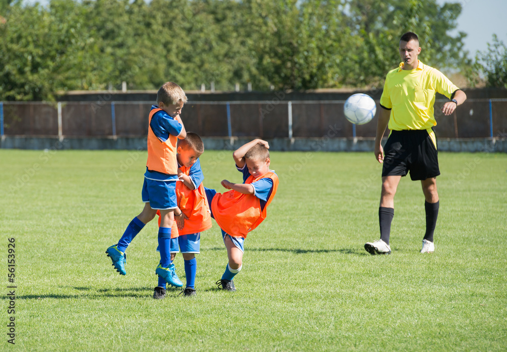 Obraz premium direct free kick kid's football