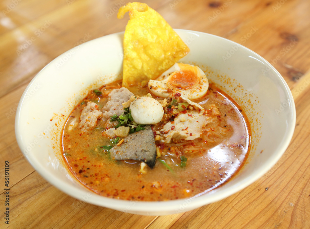 pork noodles with spicy lemon grass soup pork noodles with spicy lemon grass soup